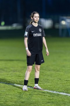 Bild 340 - wBJ Hamburger SV - Eimsbuettler TV : Ergebnis: 4:0